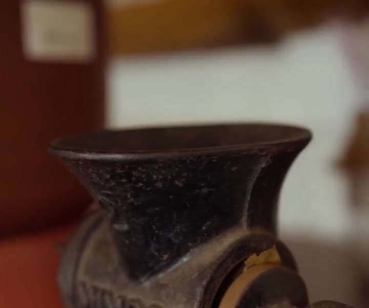 Moedor de ferro antigo, peça histórica do casarão